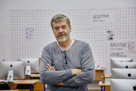 Евгений Корнеев: «Трое из&nbsp;моих недавних выпускниц&nbsp;— лучшие представители нашей профессии вообще, в&nbsp;принципе»