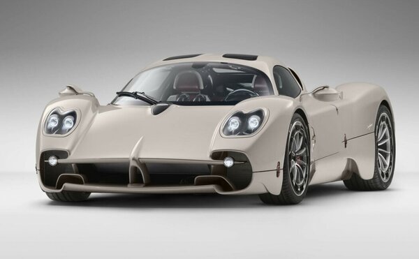 PAGANI UTOPIA ЗА ПОЛМИЛЛИАРДА РУБЛЕЙ