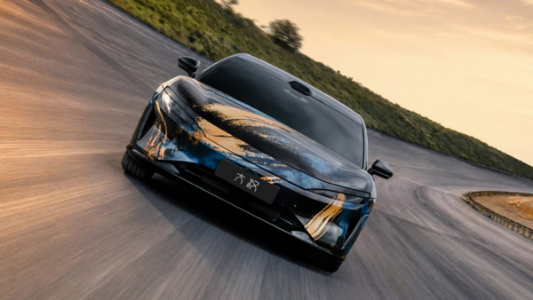 КИТАЙСКИЙ ДРАКОН РЕШИЛ СТАТЬ КАК MERCEDES, НО ЗА ПОЛЦЕНЫ