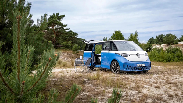 VOLKSWAGEN ВЫКАТИЛ ЭЛЕКТРИЧЕСКИЙ КЕМПЕР ID. CALIFORNIA CRUISE