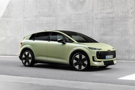 AUDI A2 E-TRON ПРОПУСТИЛИ ЧЕРЕЗ МЯСОРУБКУ ФУТУРИЗМА
