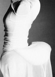 ДЕКОНСТРУКЦИЯ И ДЕСТРУКЦИЯ ЧЕЛОВЕЧЕСКОГО ТЕЛА В МОДЕ