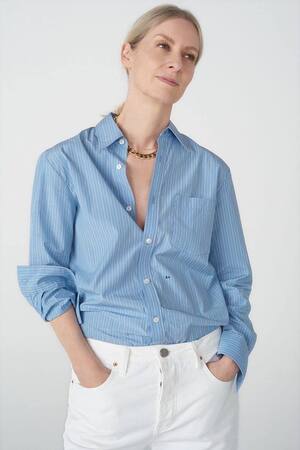 Suzanne Koller 
(Fashion Editor/Stylist)