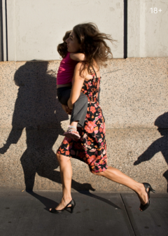 III Камера в руках члена семьи