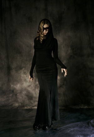 DARK FEMININIRY WITH DEZMOND BRAND