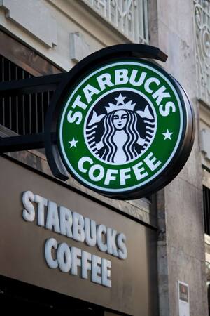Анализ данных посетителей Starbucks