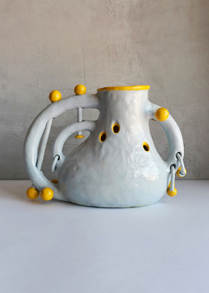 Пирсингованный вазы