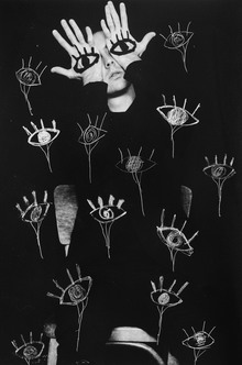 Автопортрет. Черно-белые оттенки подавленности