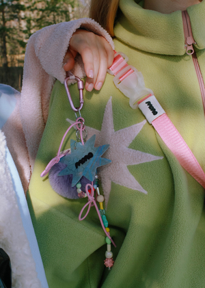 «Моно» — айдентика и продукты для терапевтичной одежды