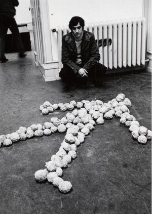 От деконструкции «белого куба» к иммерсивным средам