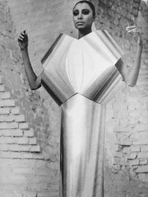 Эстетика неудобства в моде 1960-х