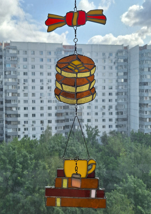 Витражи: «Котофонарик» и «К чаю»