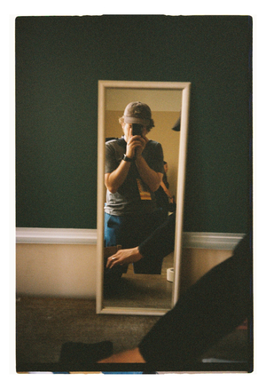 Создание мерча для музыкальной группы «Дела Поважнее» 