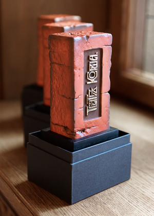 The Corsha Awards of the Theatre of Nations and the design of the prize statue