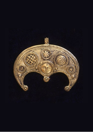 Мотивы древнеславянских аксессуаров как часть современной жизни