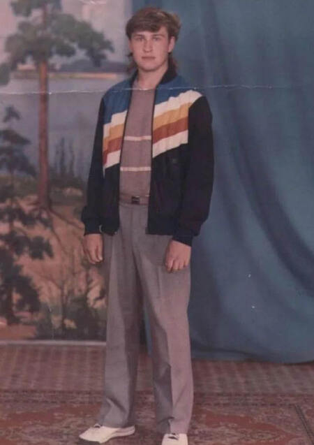 ДВОЙНАЯ ЖИЗНЬ СОВЕТСКОГО СПОРТИВНОГО КОСТЮМА