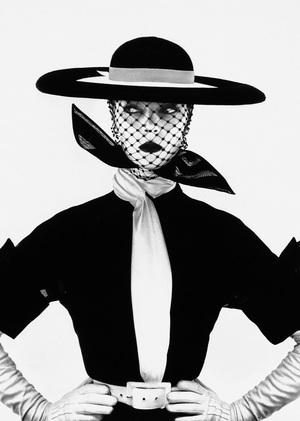Глянцевый мир Vogue 
в фэшн-фотографиях 
Ирвина Пенна