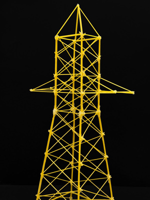 Опора воздушной ЛЭП из спагетти