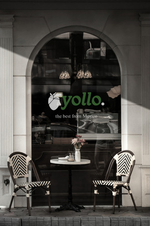 yollo.