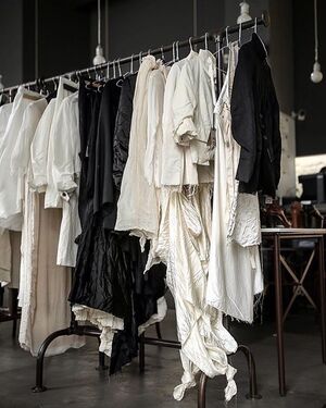 Позиционирование:12storeez vs Ushatava