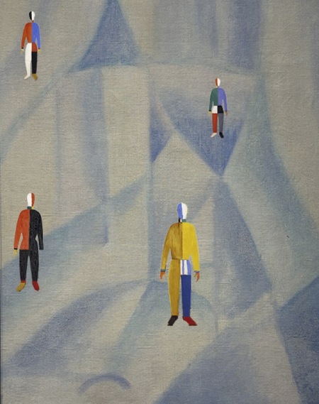 Визуальное исследование: сравнение двух выставок