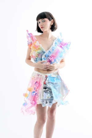 Отблеск бокала