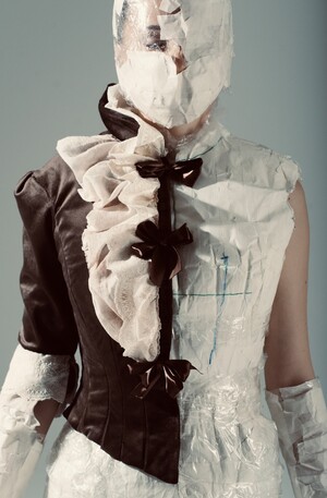 EMPRESS`S TAILCOAT REPLICA