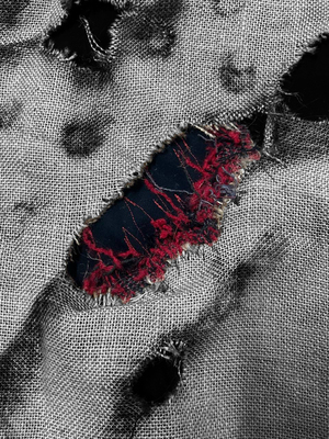 Текстильная картина «Опаленный» 