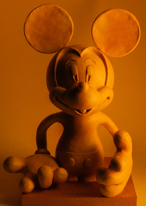 Анимационная скульптура: Микки Маус