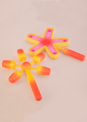 Новогодний мерч к мультимедийной книге 