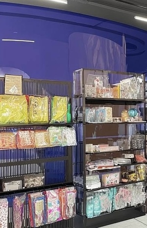 Выставка Марии Эндер «Кристальная Симфония»