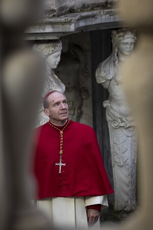 Визуальный язык фильма "Конклав" 