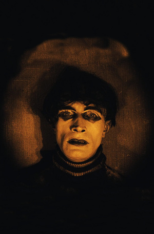 "Тени прошлого: Немецкий экспрессионизм как источник визуального стиля в со