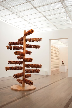 Проблема экспонирования съедобного искусства в кураторских проектах