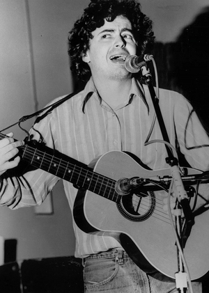  Визуальный стиль обложек Дэниела Джонстона