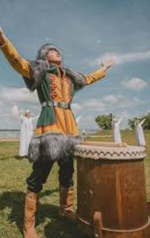 Шум как выразительное средство в ритуалах народов Сибири