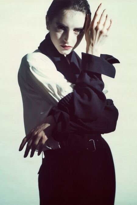 Визуальные коды: деконструкция, фактуры и формы