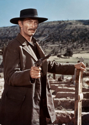 Спагетти-вестерн как стилевая деконструкция голливудского кино