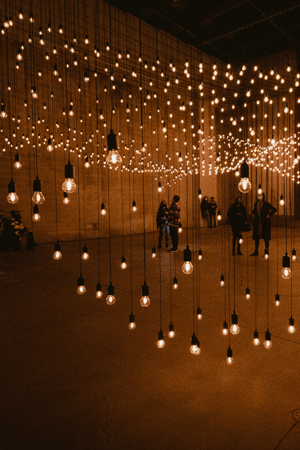 Эмоции под контролем: критика норм чувств