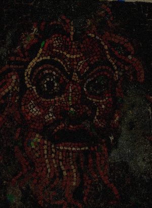 Связь греческой маски и аналогового хоррора