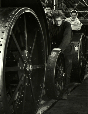 От геометрии до репортажа: формирование взгляда Бурке-Уайт 