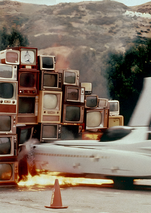 Деконструкция образа телевизора в видеоарте