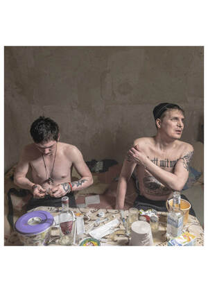 Маргинальные образы в фотографиях позднего СССР и 1990-х