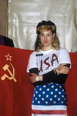 Стратегическая роль Джоанны Стингрей в рок-культуре 80-х