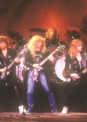 почему треш метал выглядит так?