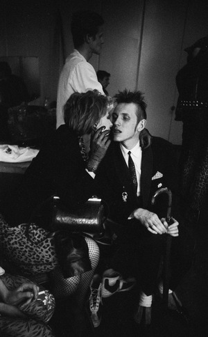 Квартира как сцена: эстетика квартирных концертов Ленинграда 1980-х