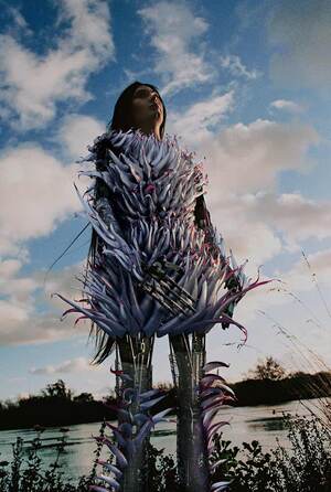 Цифровая мода и AR-гардеробы: одежда для ленты