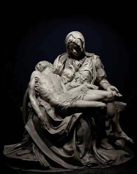 Скорбь в скульптуре: анатомия горя в работах Микеланджело