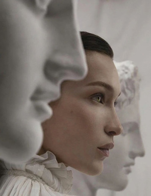 Античные бюсты в сравнении с современной селфи-культурой