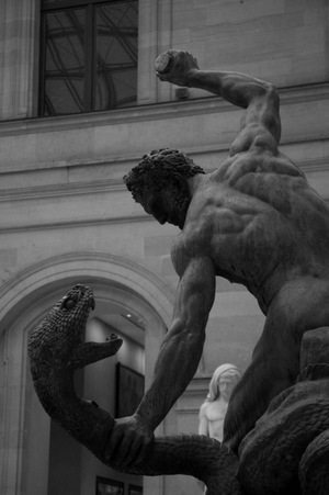 От «архаической улыбки» до выразительности в скульптурах Древней Греции.